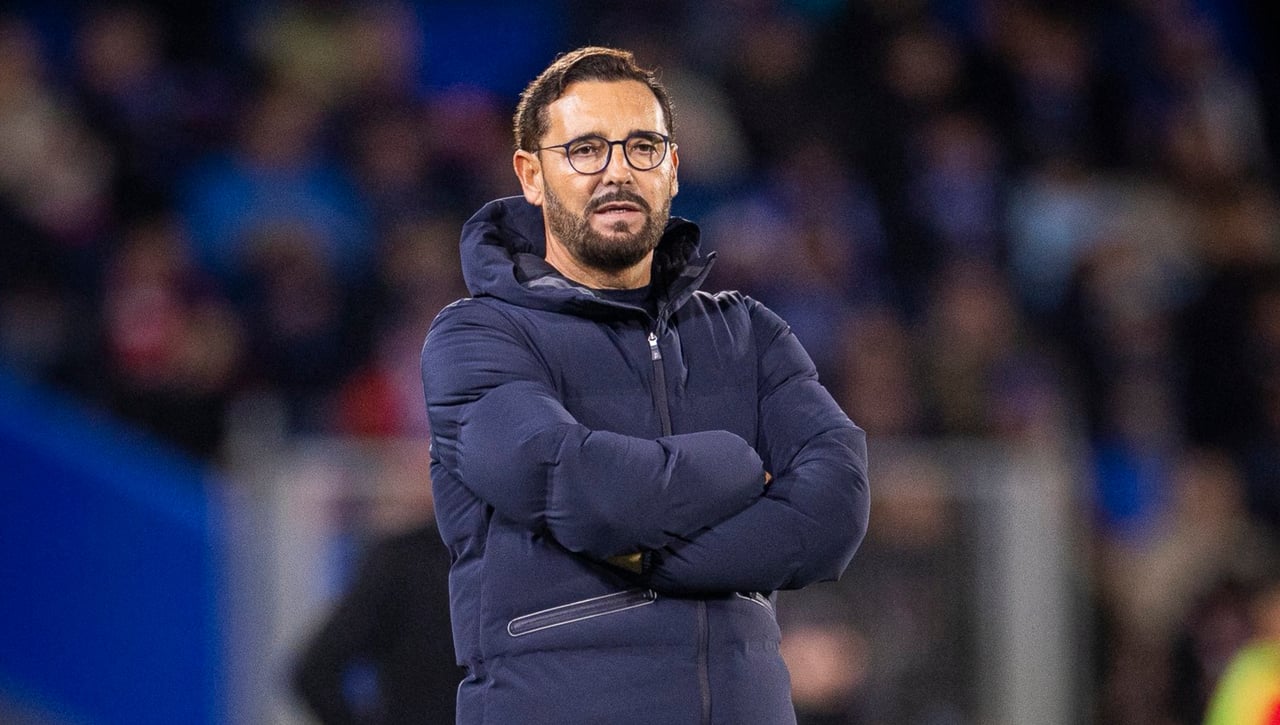 Bordalás, muy crítico: "La norma dice que cuando hay dos jugadores en el suelo, se atiende a los dos y no tienen que salirse"