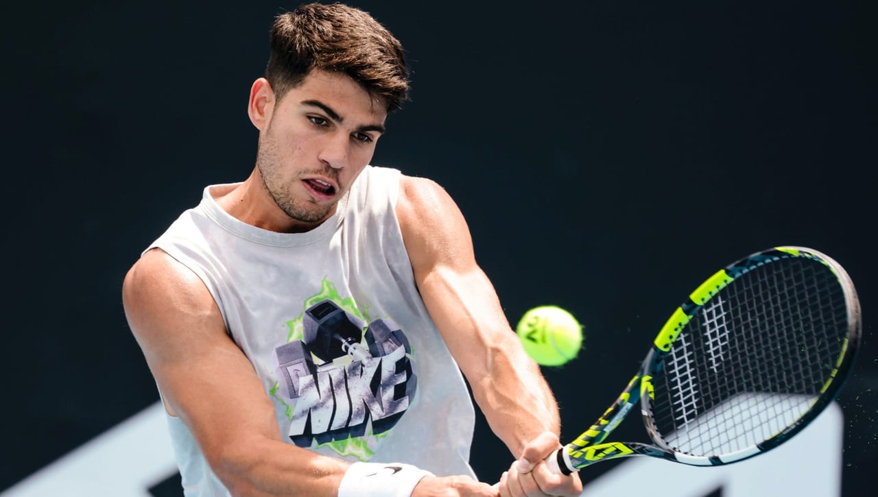 Carlos Alcaraz - Richard Gasquet: horario, canal y dónde ver en TV hoy el partido del Open de Australia