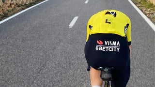 Final inesperado para Van Aert