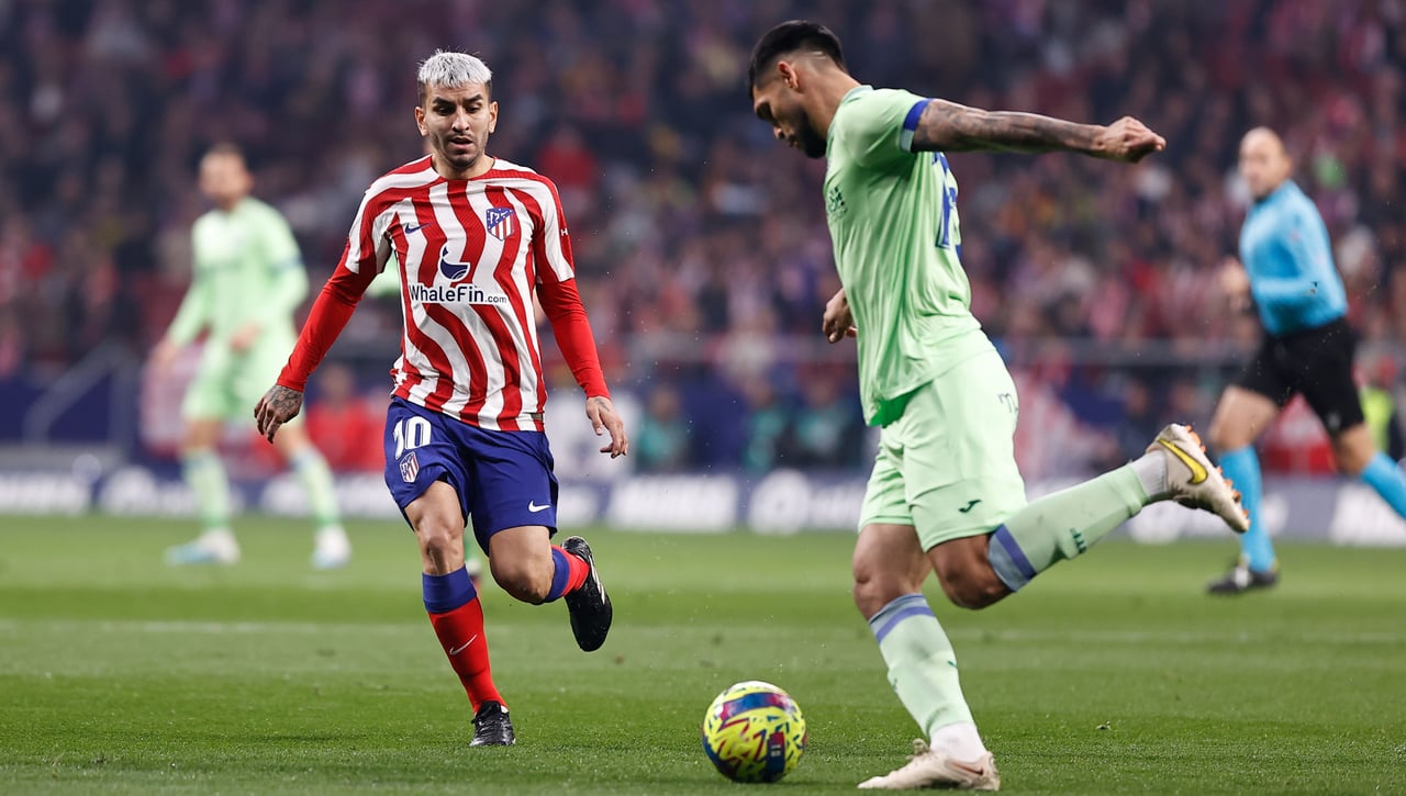 Se allana el camino del Betis hacia el fichaje de un nuevo central zurdo