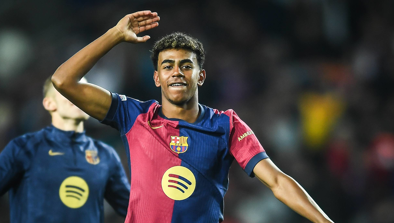 Lamine Yamal por Savinho