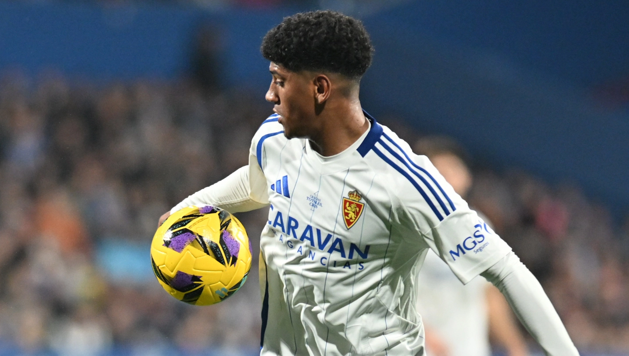 El gesto de Adu Ares que enfadó a la afición del Real Zaragoza