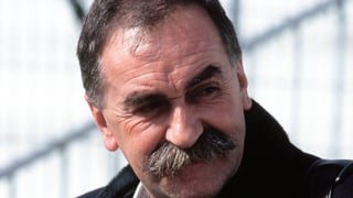 Fallece Xabier Azkargorta, un trotamundos del fútbol que llevó a Bolivia a lo más alto