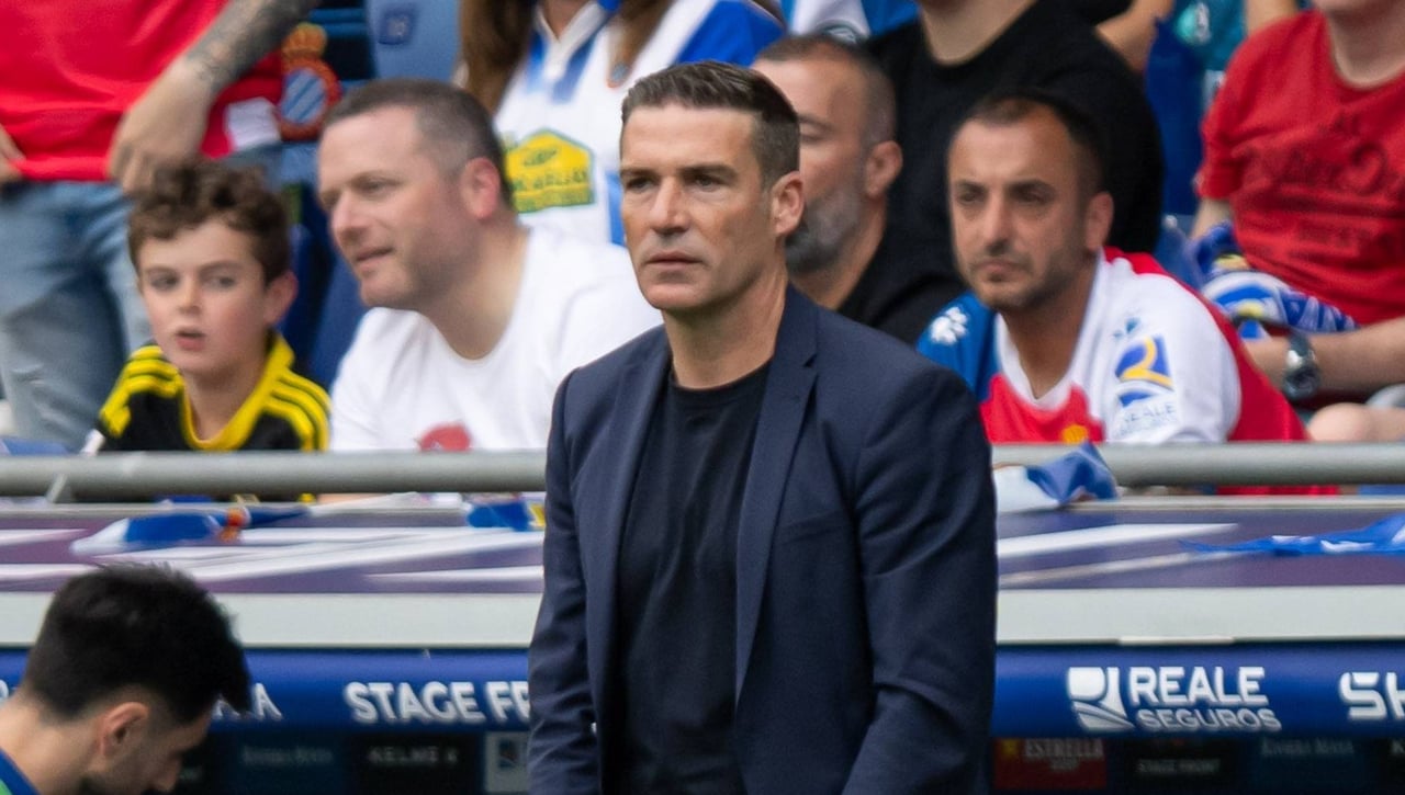 Luis Carrión despeja las dudas con Santi Cazorla antes del partido contra el Atlético de Madrid: "Los buenos, al prao"