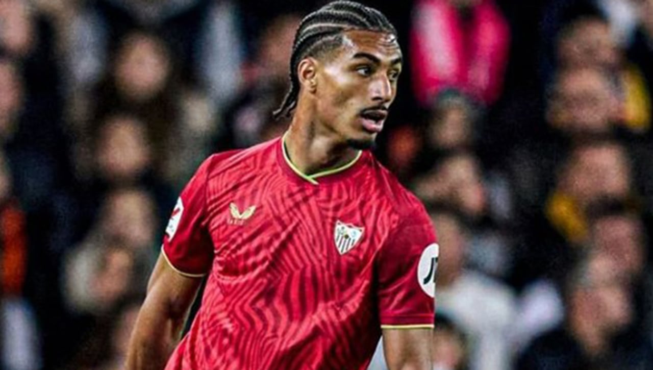 Oferta firme por Badé y la respuesta del Sevilla 