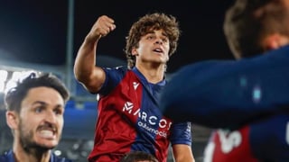 El Sevilla perdería tajada si no hay traspaso de Carlos Álvarez este verano