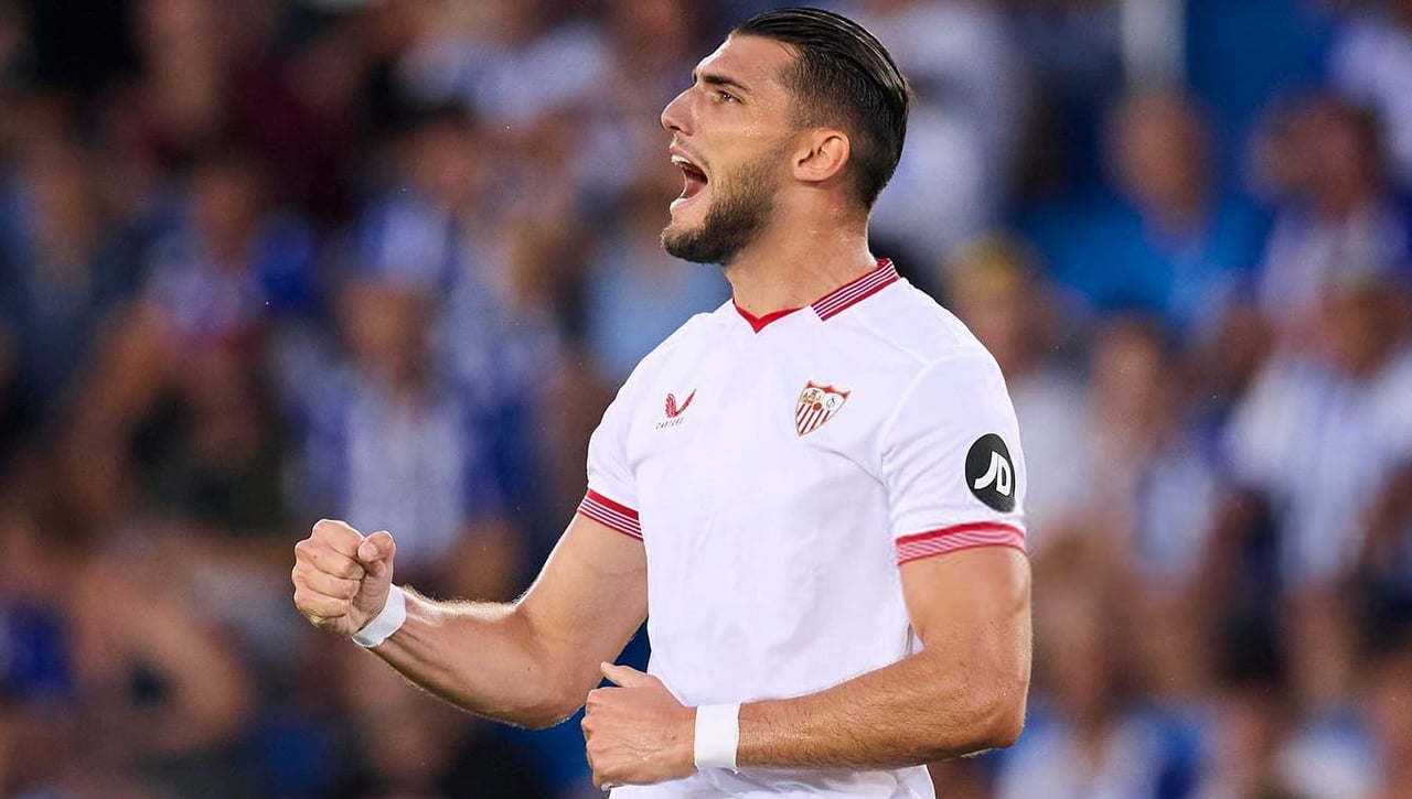 La reacción de Rafa Mir tras descartar el Sevilla su cesión al Valencia