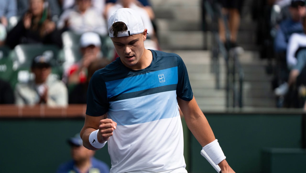 La nueva estrella del tenis iguala a Alcaraz y Sinner en Indian Wells