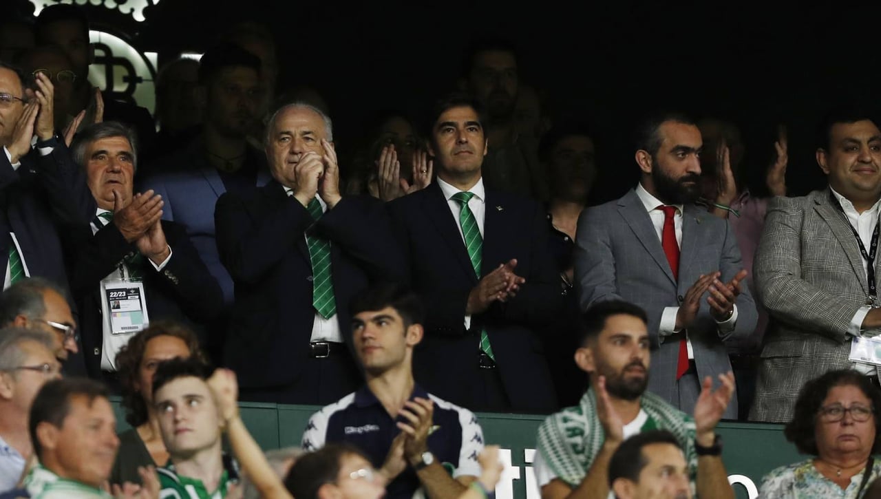 'Que no te quiten tu Betis', en contra de la ampliación de capital