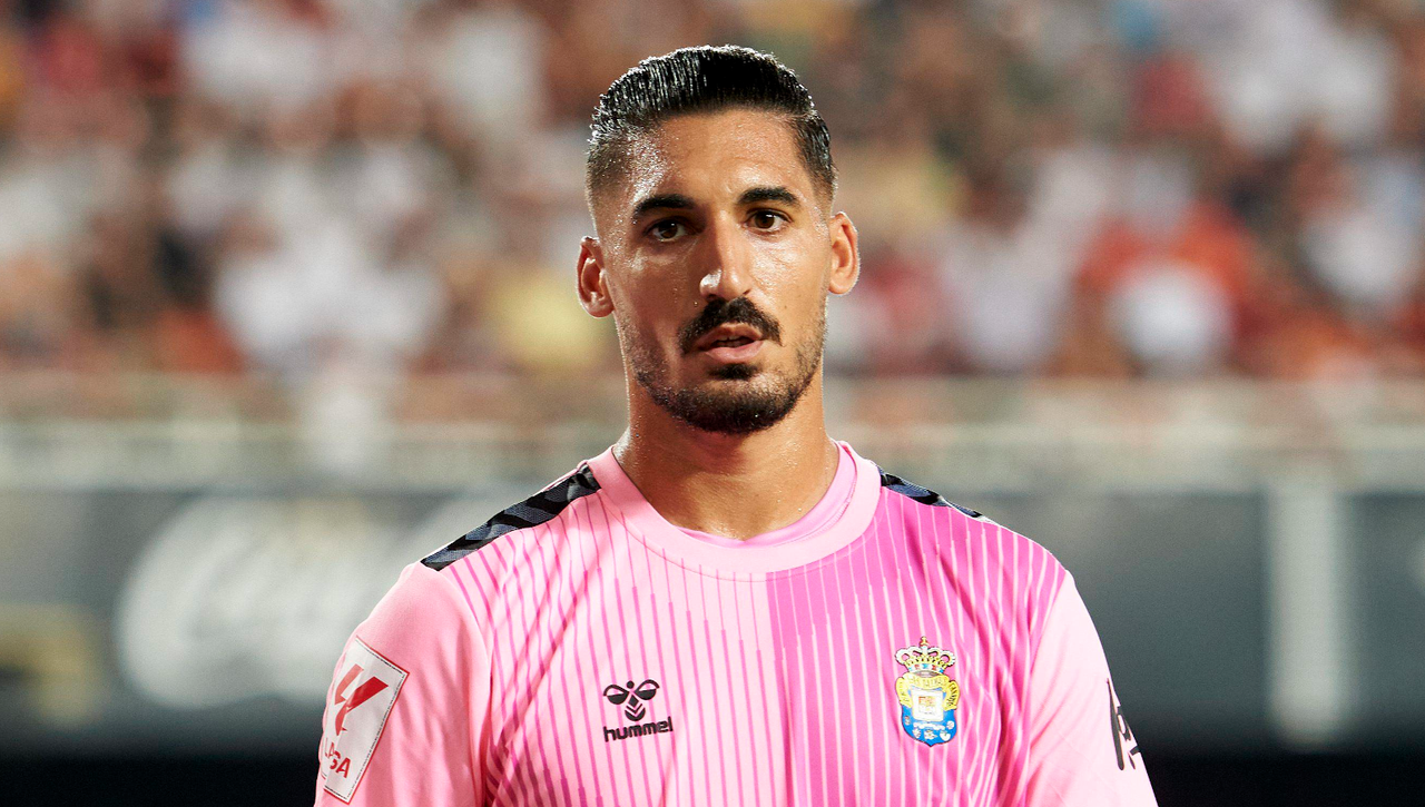 Álvaro Valles sigue teniendo mejores registros que Cillessen