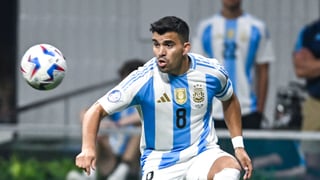 La salida de Acuña del Sevilla FC se activa: primera oferta