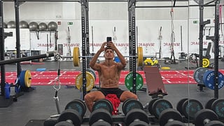 Alexis Sánchez sigue callando bocas fuera del césped