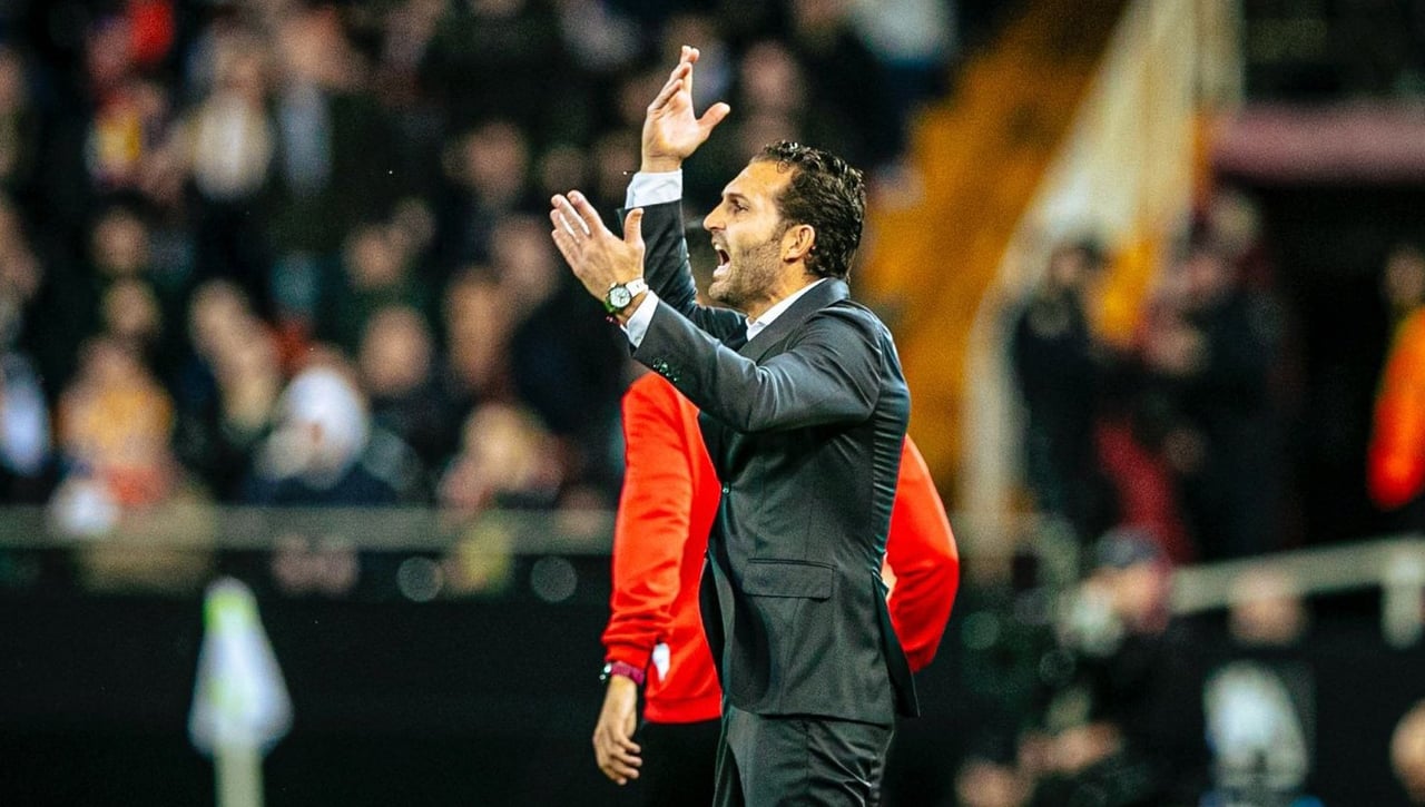 El primer refuerzo del Valencia para la 24/25 se sale ante los espías de Baraja