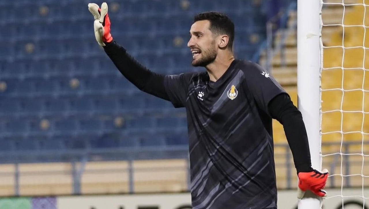 Larga espera para Sergio Rico