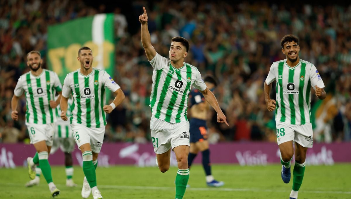 Marc Roca agugura un gran año para los béticos