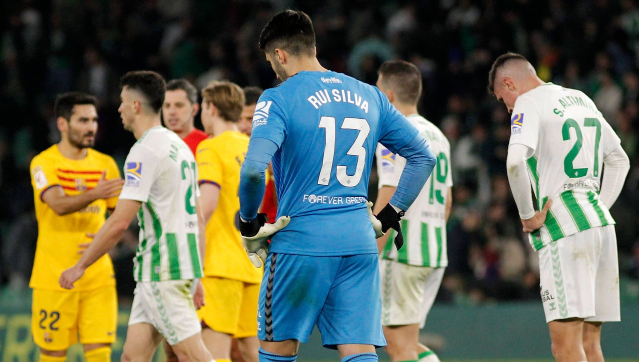 La RFEF denuncia un segundo robo de material audiovisual del VAR que afectaría al Betis - Barça