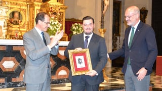 Helvetia Seguros patrocina un año más "Orientación", el programa de mano decano de la Semana Santa de Sevilla