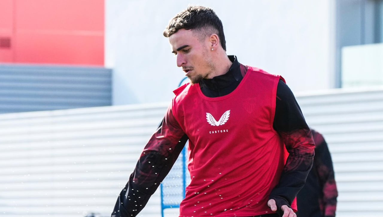 La lista de convocados de García Pimienta para Almería, con sorpresas, dudas e indicios claros