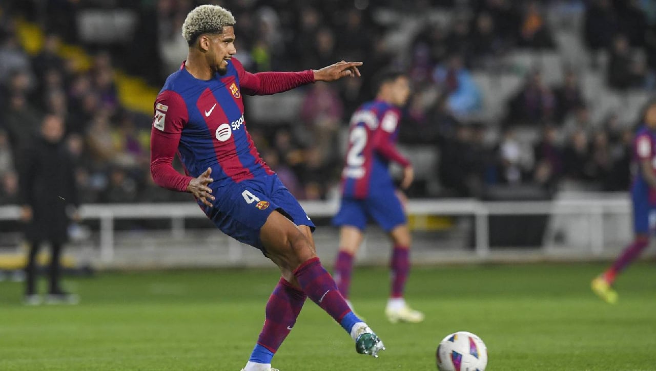 Araujo está de vuelta en Barcelona