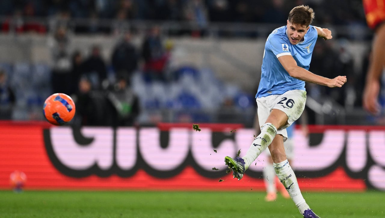 Toma Basic, una opción a coste cero por si no puede retener a Sofyan Amrabat