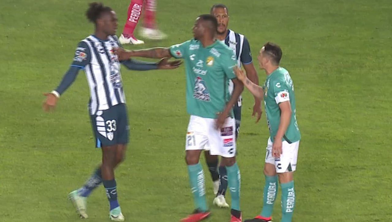 Guardado la lía en México y acaba abucheado