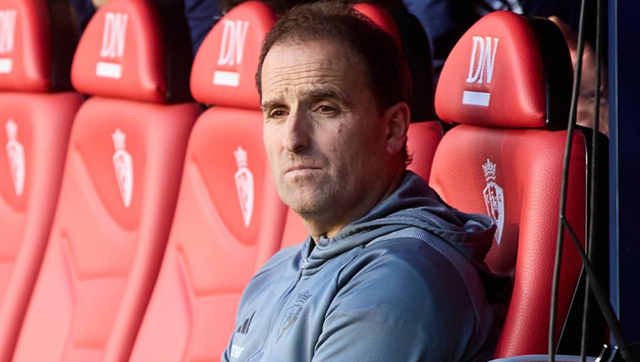 Osasuna se pronuncia sobre el futuro de su entrenador