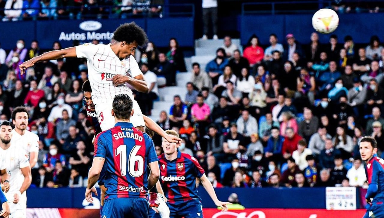 Expectación del Sevilla por Koundé tras el Laporta-Mendes