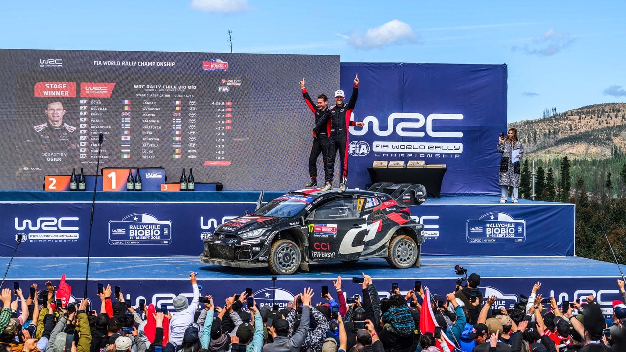 Sebastien Ogier se marca un Marc Márquez en el WRC