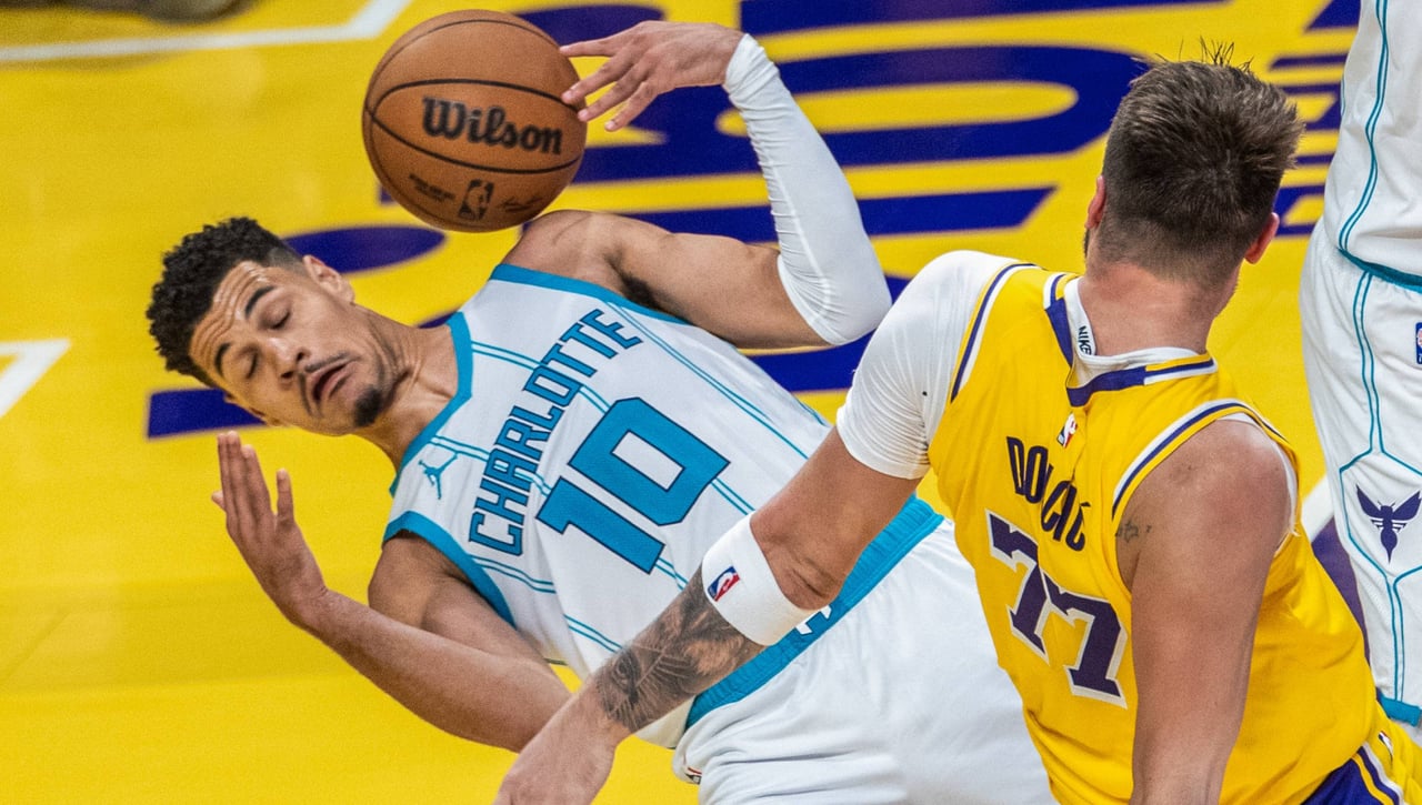 Doncic la lía con los Lakers y Jordi Fernández con los Nets