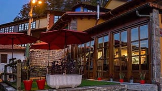 El pueblo de 20 habitantes donde recomiendan comer los cocineros con estrella Michelin