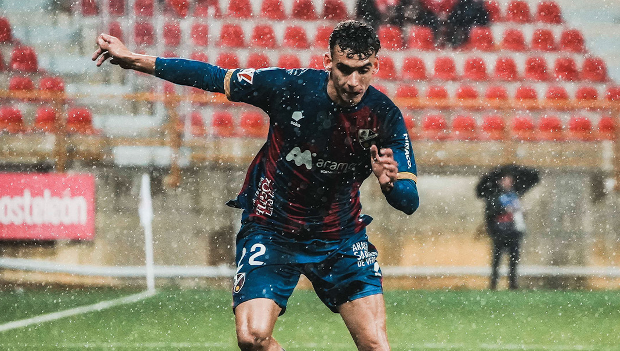 Cultural Leonesa 0-2 Huesca: Dani Jiménez evita el ascenso al play off de Ziganda