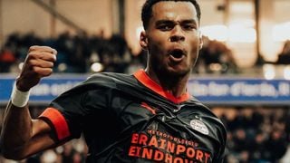 El PSV quiere a Gakpo de vuelta ante el Sevilla