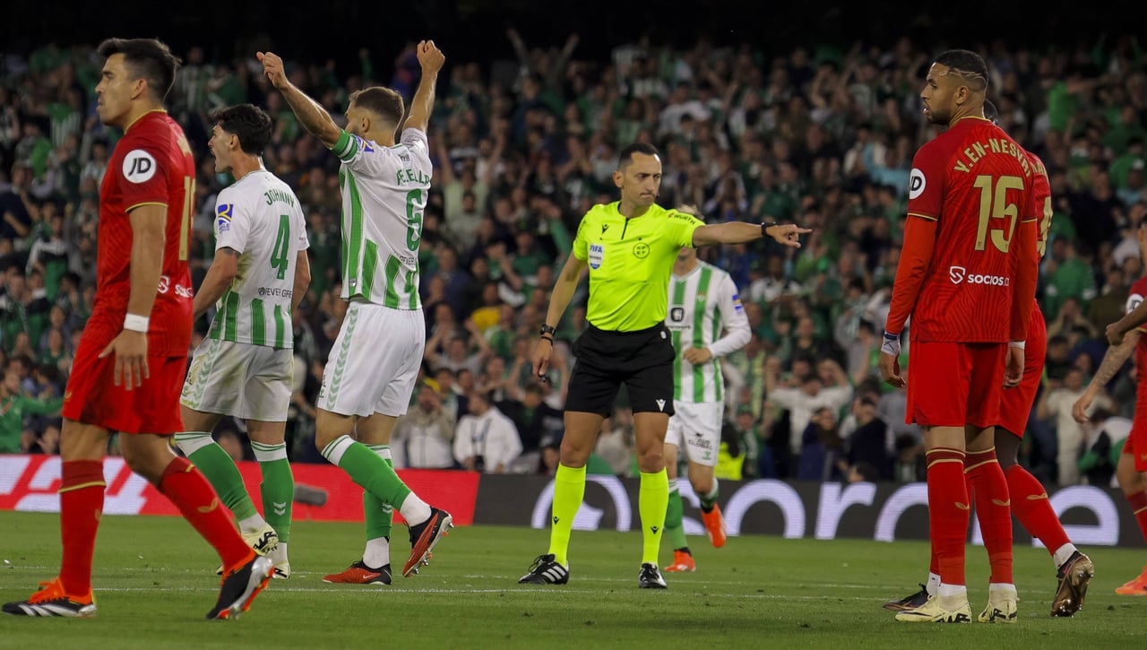 La situación de Sevilla y Betis sin el VAR