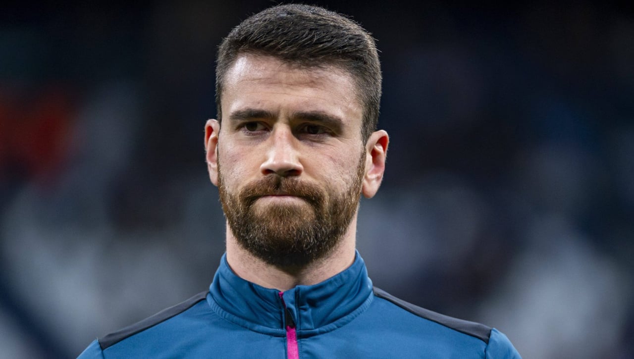 Unai Simón ya aparece en el famoso mural del Athletic