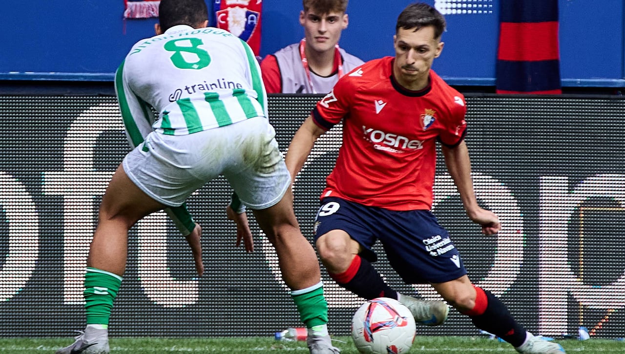 Bryan Zaragoza reaparece en el plan del Betis 