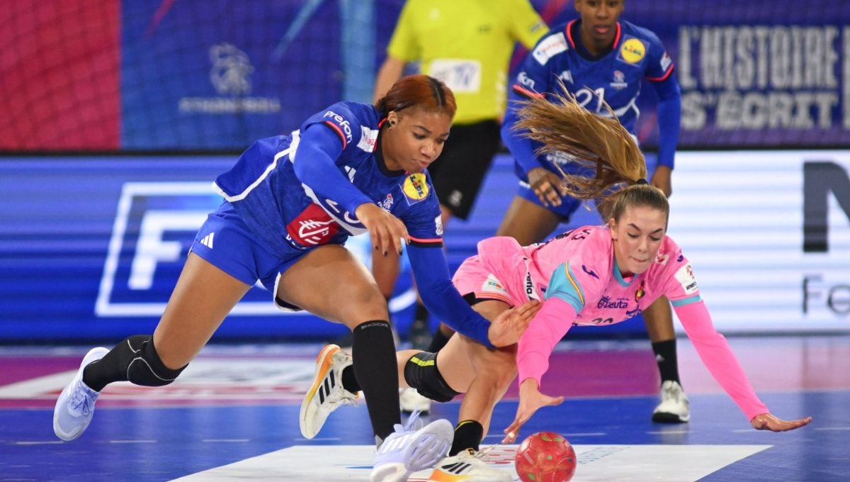 Premio para las Guerreras antes del Europeo de Balonmano femenino