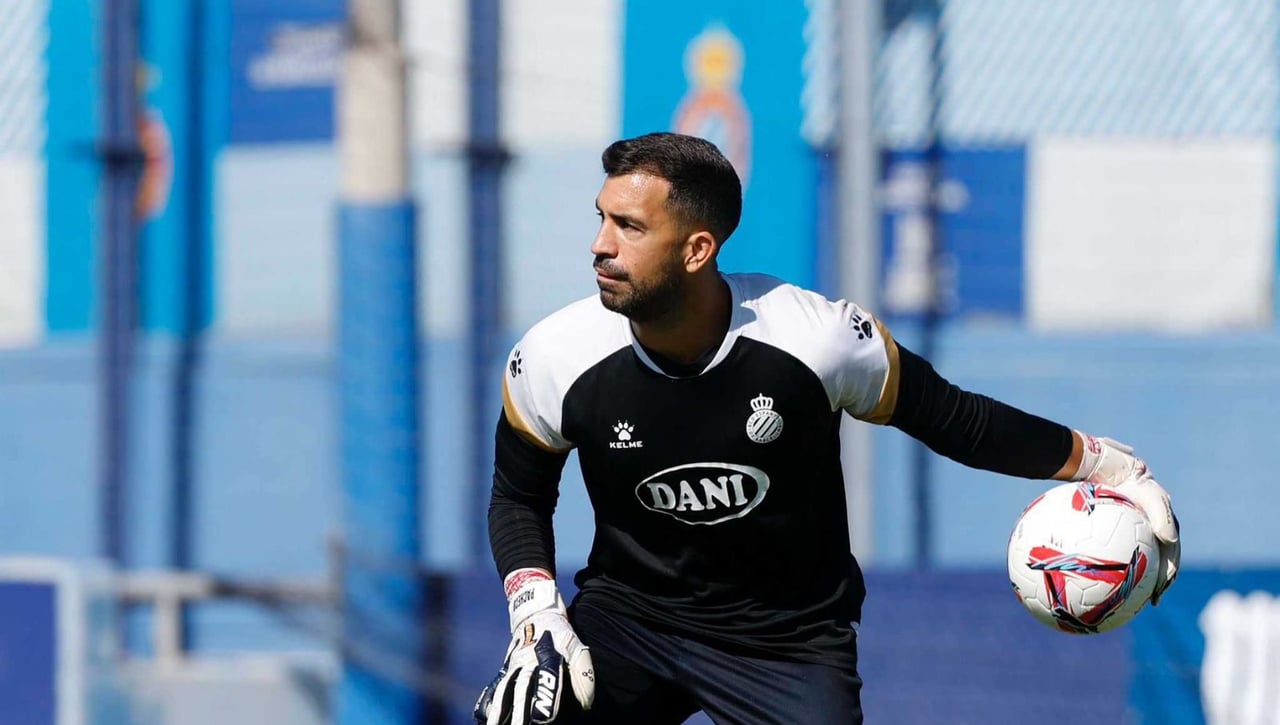 Fernando Pacheco, oficial