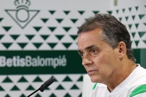 Alexis desvela el plan del Betis en la ‘operación central’ tras la lesión de Bartra