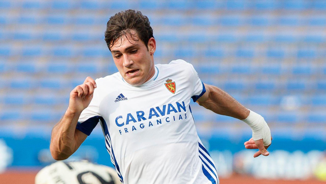 Colea el fichaje de Iván Azón