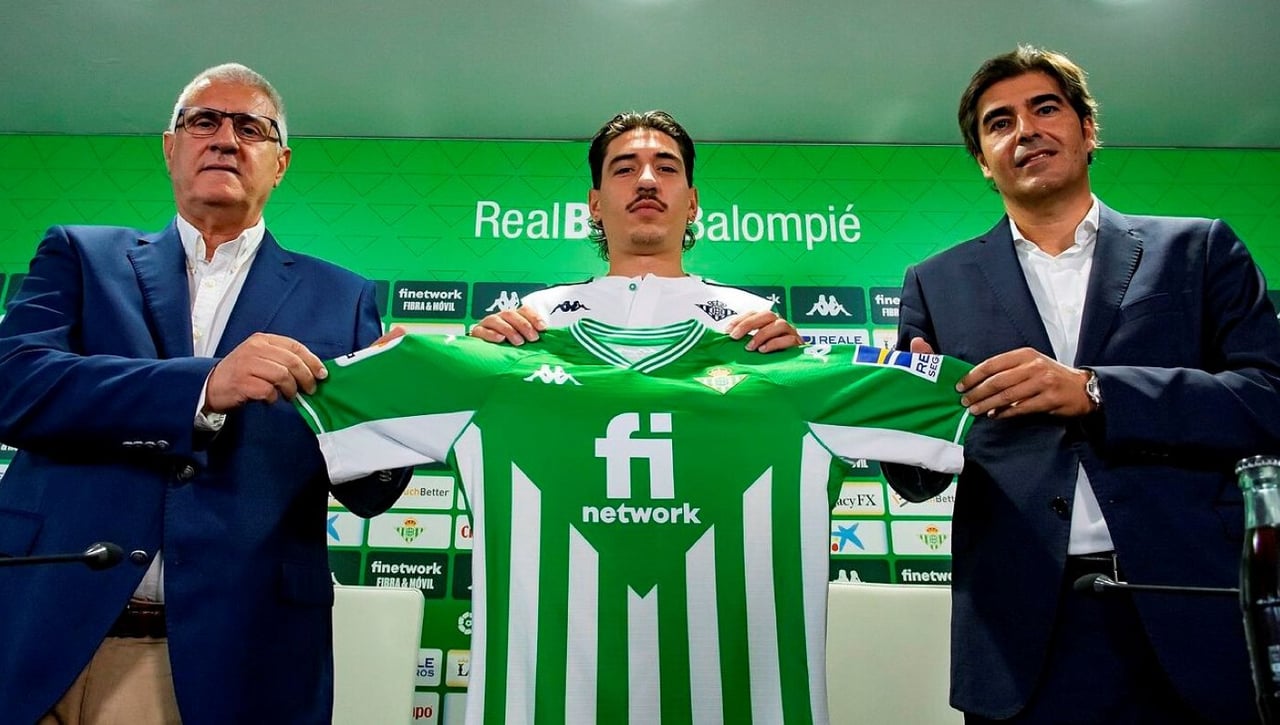 Haro da esperanzas por Bellerín y Ceballos; feliz con Cordón y Álex Moreno y la venta de Bartra 