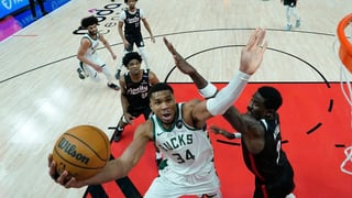 Los Lakers dan el gran golpe y se llevan al pívot más deseado