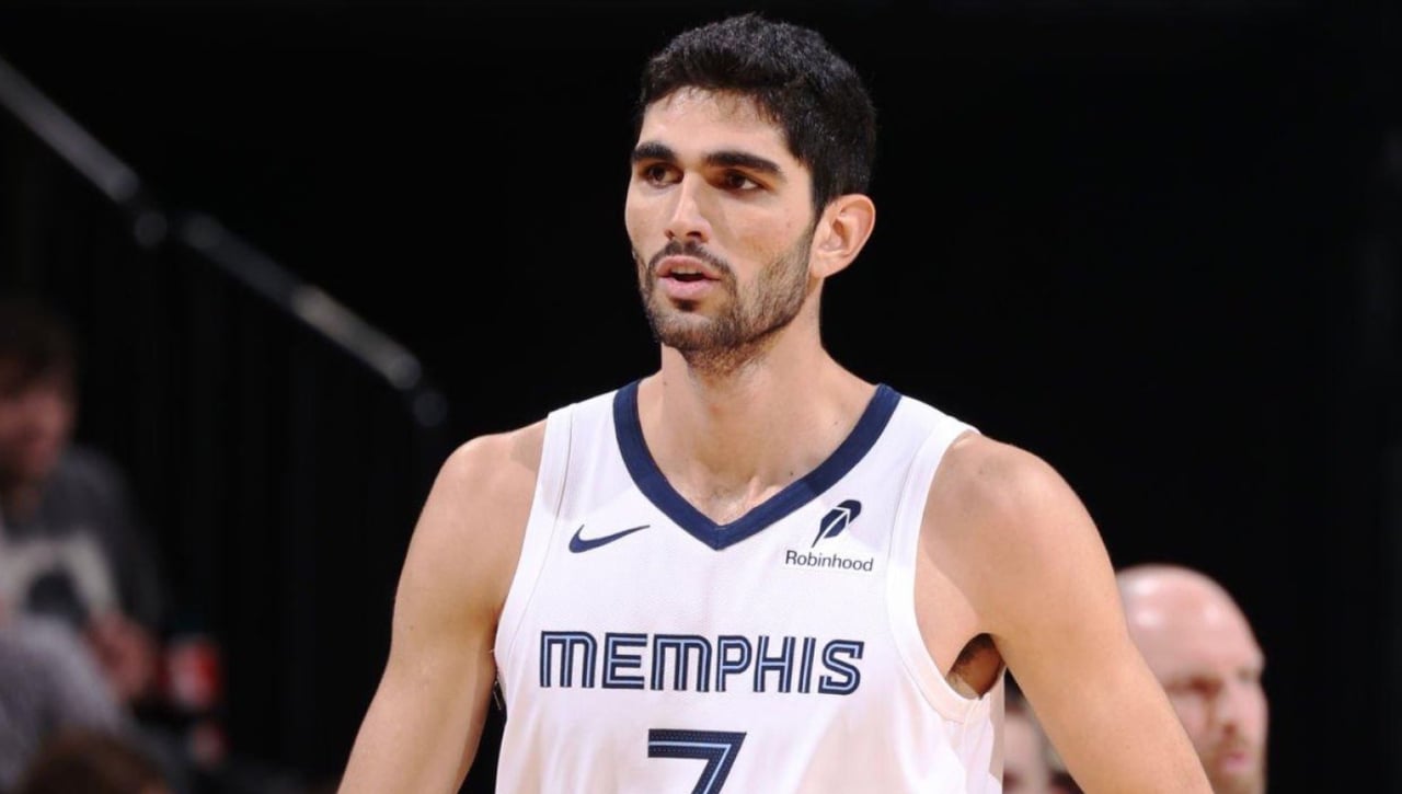 Santi Aldama lo ha vuelto a hacer en la NBA