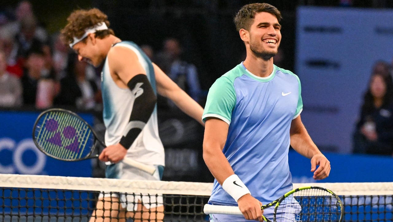 Carlos Alcaraz prepara el escudo en Roland Garros
