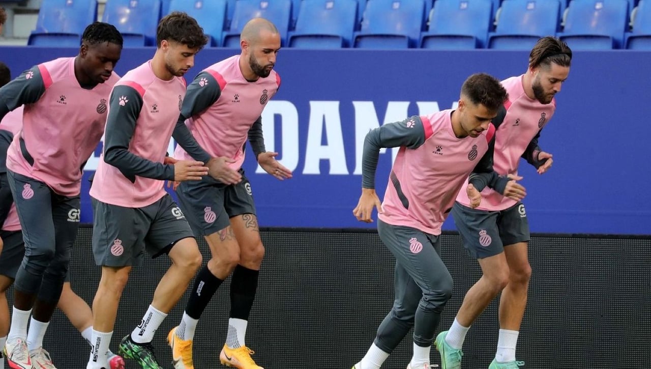 Se cae su fichaje por el Elche y emerge el Granada