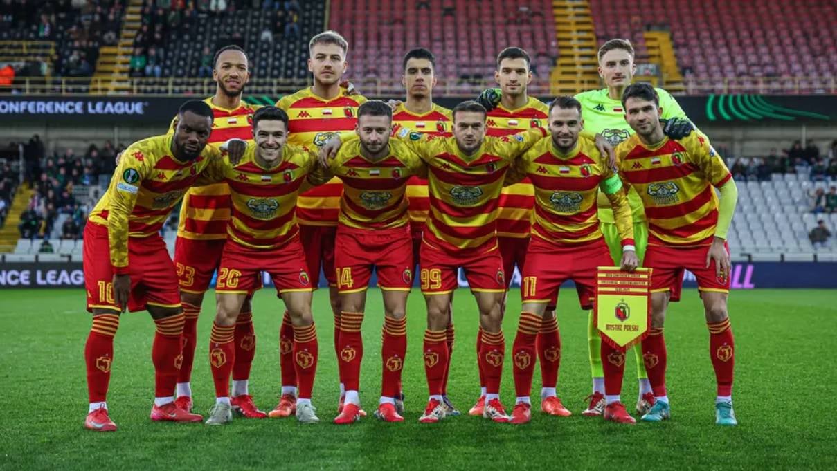Así es el Jagiellonia, rival del Betis en la Conference League: su estrella y los tres españoles 
