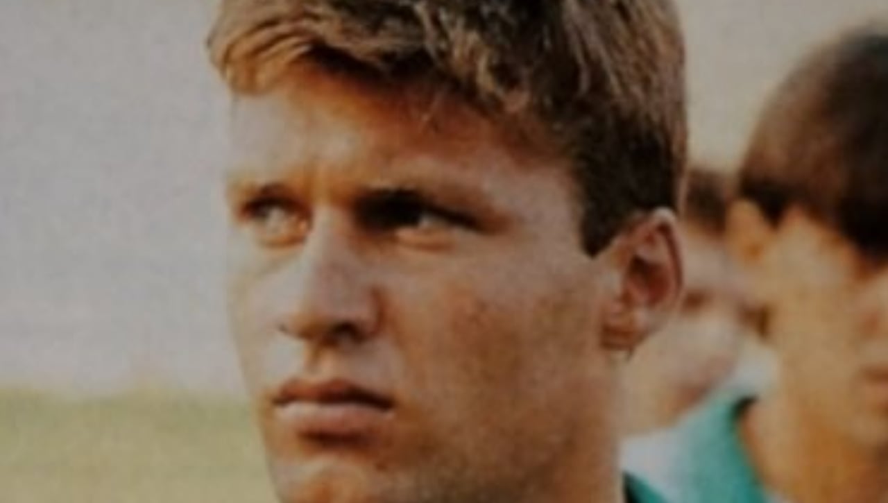 Muere Luis Márquez, una década en el centro del campo del Betis