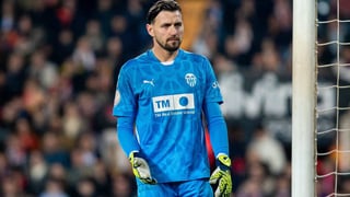 Giro en el fichaje de Dimitrievski