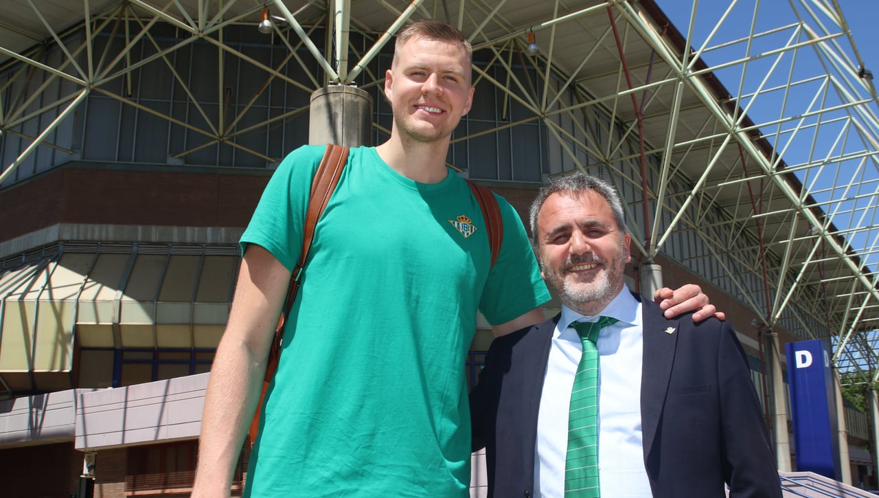 Limpia en el Betis Baloncesto: fuera el presidente, el entrenador, el secretario técnico y ocho jugadores