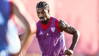 Juanlu, sí; Badé, no