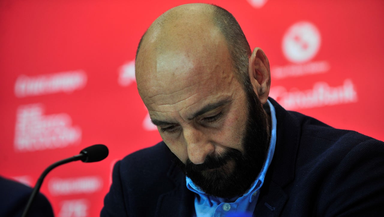 Monchi le pone fecha a los fichajes del lateral zurdo y del central y aclara qué pasa con Marcao